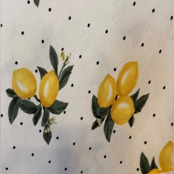 Torrid Plus Size Lemon Print Shirttail Kimono or Overpiece-Size 3/4X - Picture 7 of 11